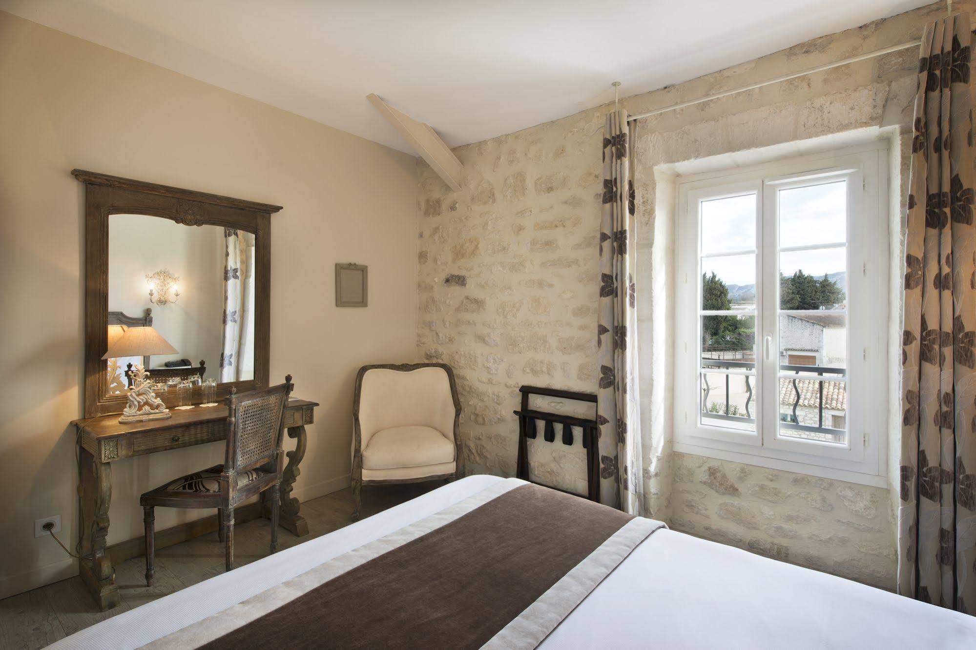 圣约瑟农舍酒店 Saint-Rémy-de-Provence 外观 照片
